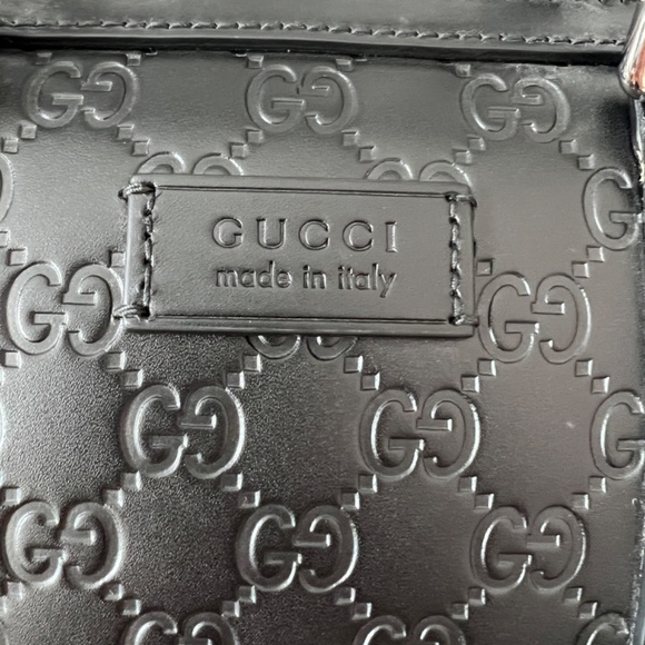 Gucci GG Maxi Embossed Duffel - Picture 2 of 4
